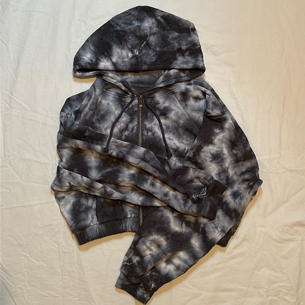 Aeropostale cropped hoodie with zipper in grey/blue tie die